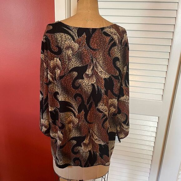 BRITTANY BLACK WOMAN | 3/4 fan sleeve black & earth tones blouse 3X - Picture 7 of 7